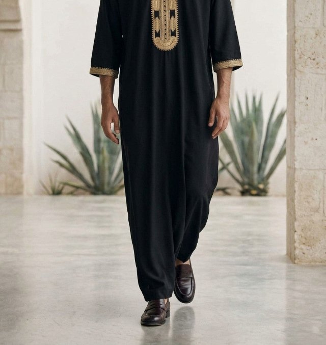 Essaouira Gandora — Poshak on-model photo